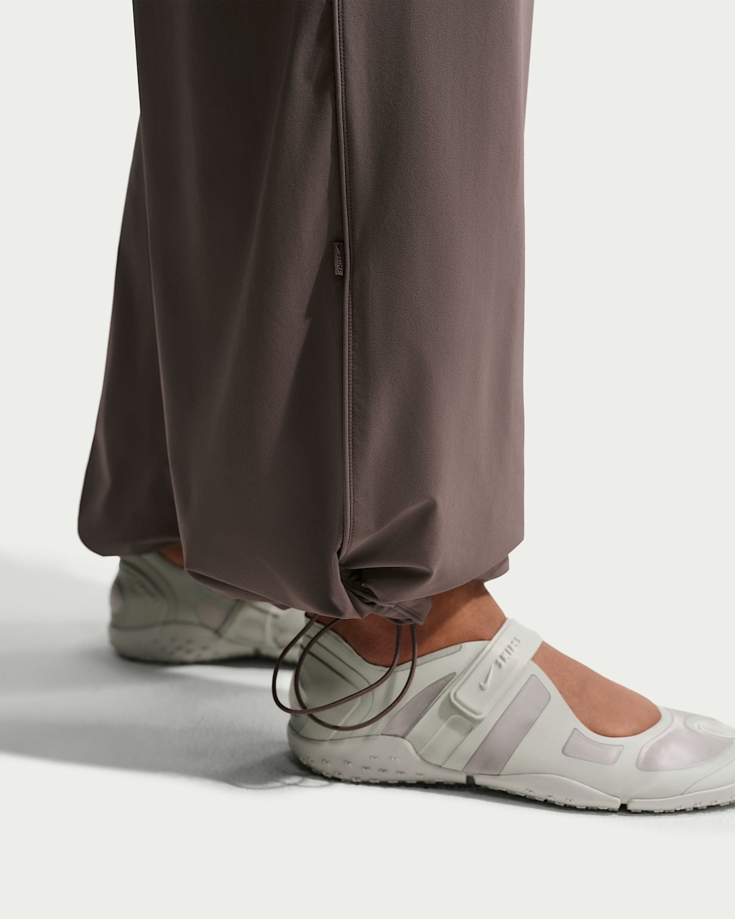 NikeSKIMS Stretch Nylon Bol Kesim Kadın Eşofman Altı - NSKM Resin