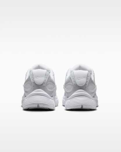 Nike V5 RNR Yansıtıcı Tasarım Vurgulu Kadın Ayakkabısı - Beyaz/Siyah/Metallic Silver/Beyaz
