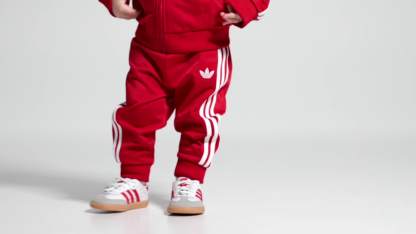ADIDAS DISNEY SAMBA OG COMFORT CLOSURE ELASTİK BAĞCIKLI AYAKKABI - Cloud White / Better Scarlet / Gum - IH1754 - Görsel 12