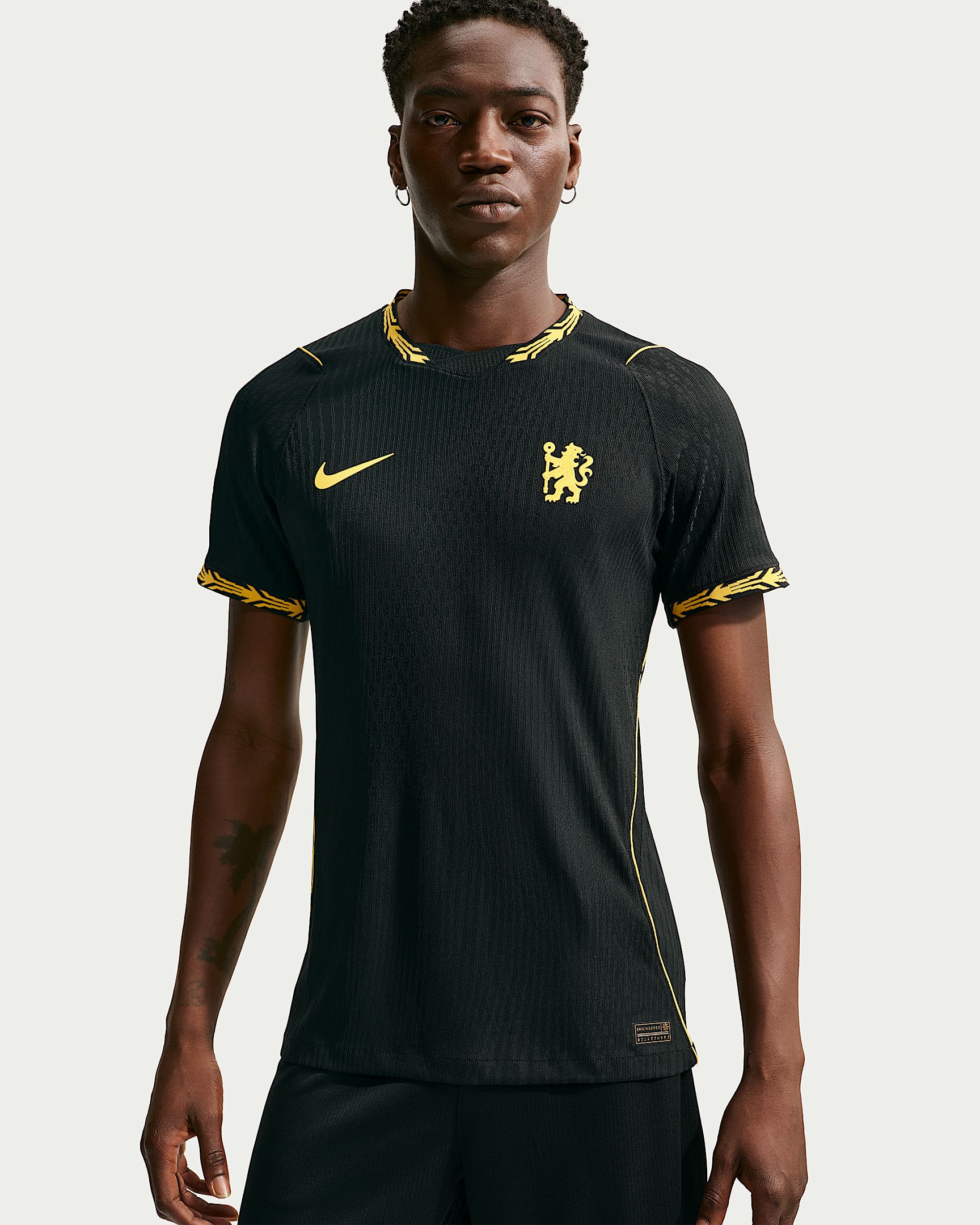 Chelsea FC 2026/27 Maç Deplasman Nike Aero-FIT Orijinal Erkek Futbol Forması - Siyah/Midwest Gold/Midwest Gold
