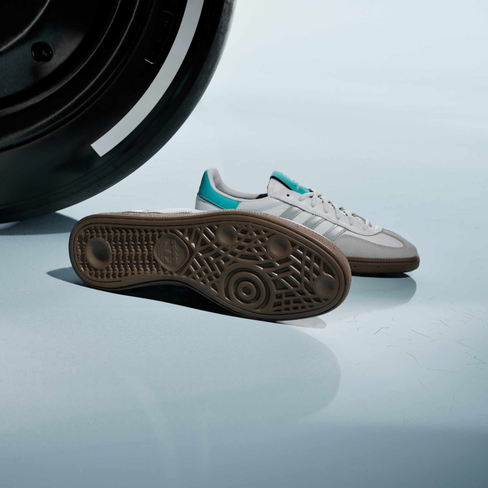 HANDBALL SPEZIAL MERCEDES AYAKKABI - Cloud White / Silver Metallic / Gum - KJ1178 - Görsel 4