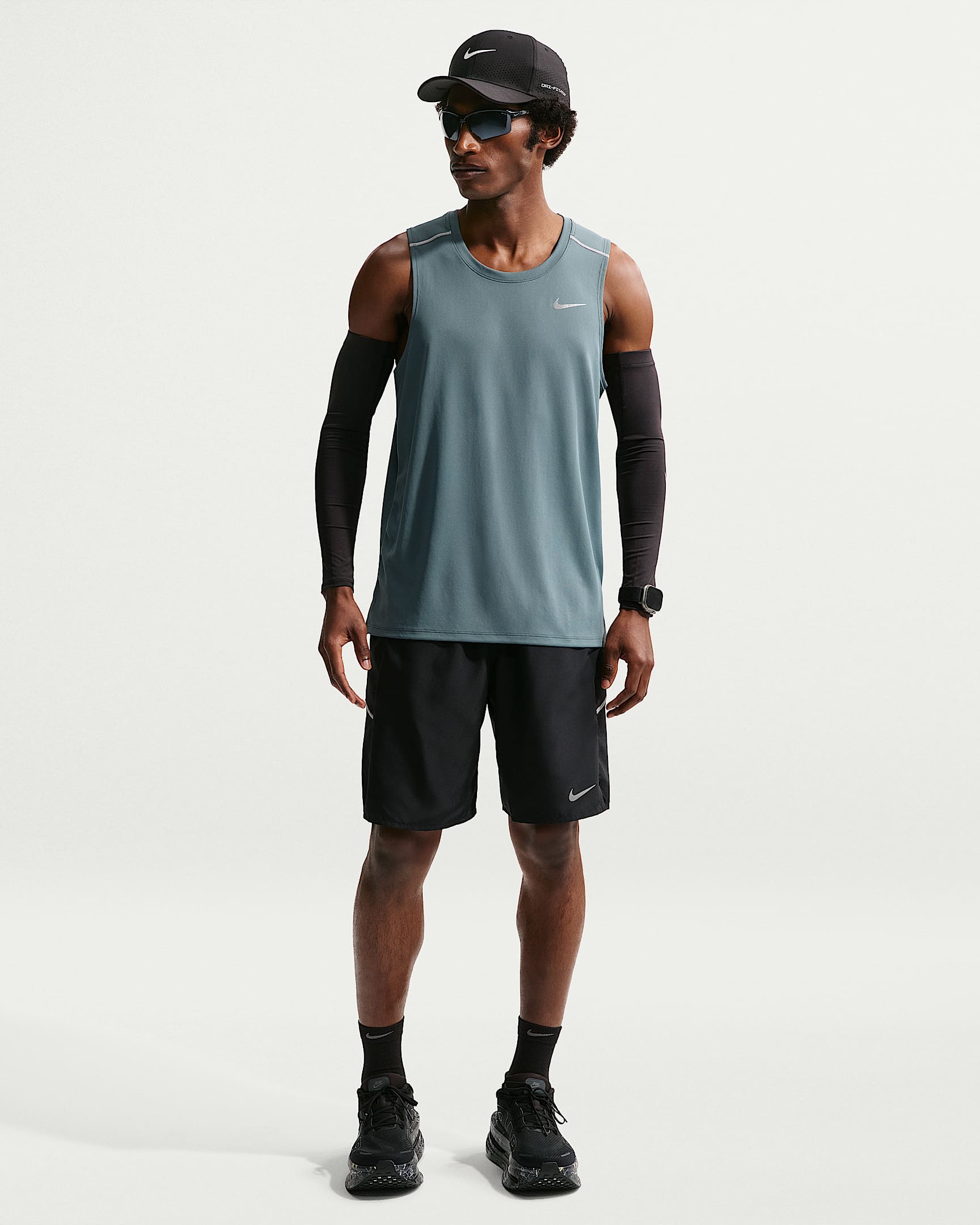 Nike Miler Dri-FIT 23 cm Astarsız Erkek Koşu Şortu - Siyah/Siyah