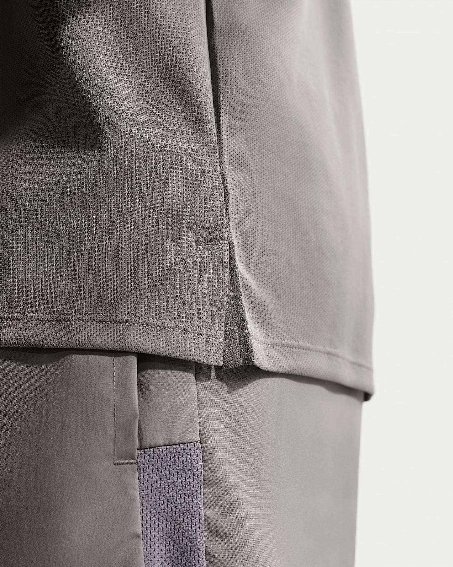 Nike Miler Dri-FIT Kısa Kollu Erkek Koşu Üstü - Smoke Grey/Iron Grey