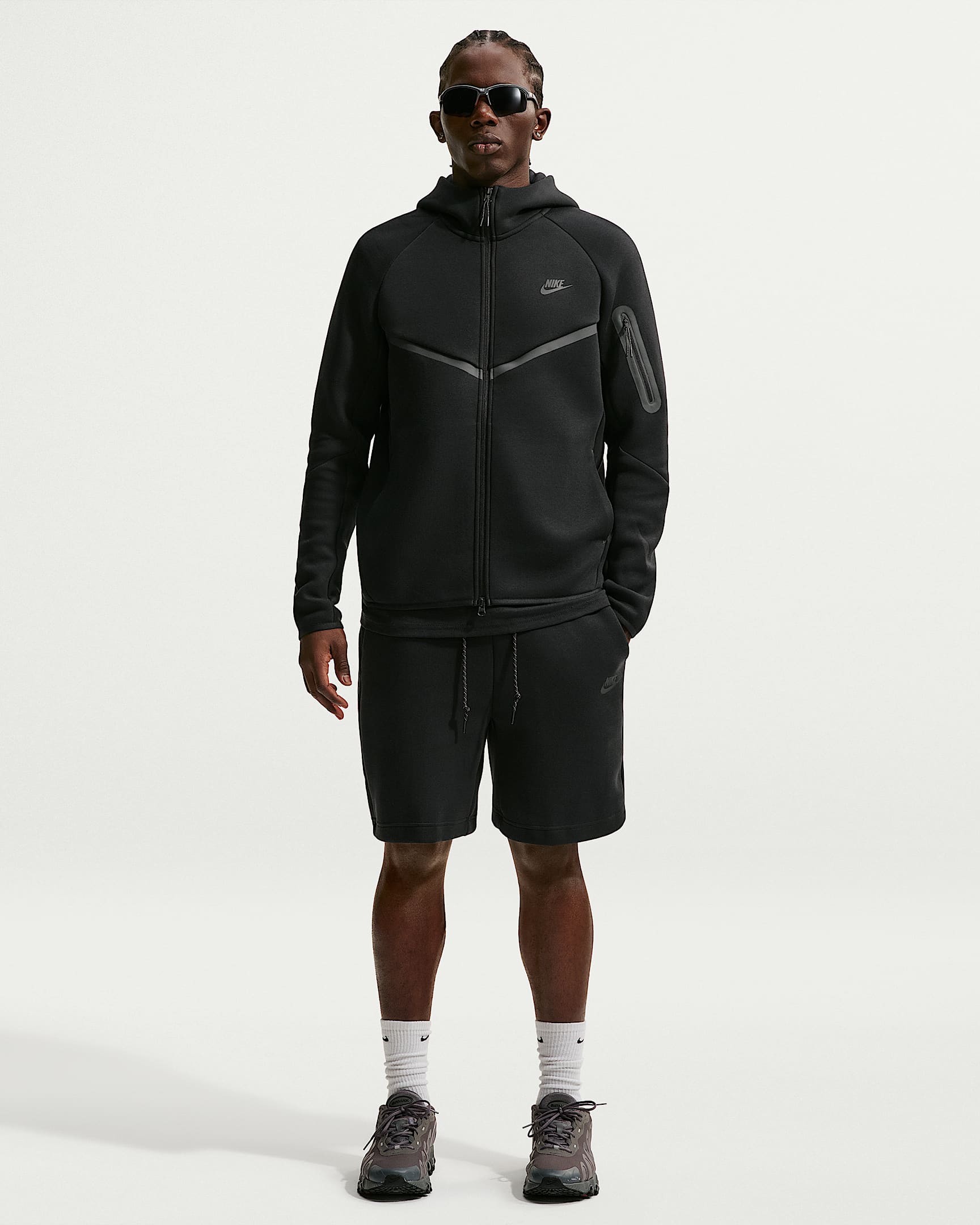 Nike Tech Fleece Erkek Şortu - Siyah/Siyah