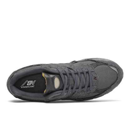 New Balance 2002 Gri Unisex Ayakkabı M2002RDB - Gri