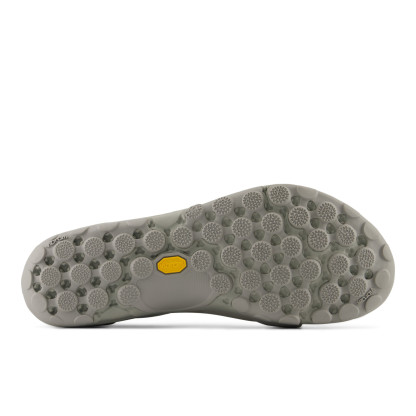 New Balance MT10 Gri Kadın Günlük Giyim MT10T8WQ - Gri
