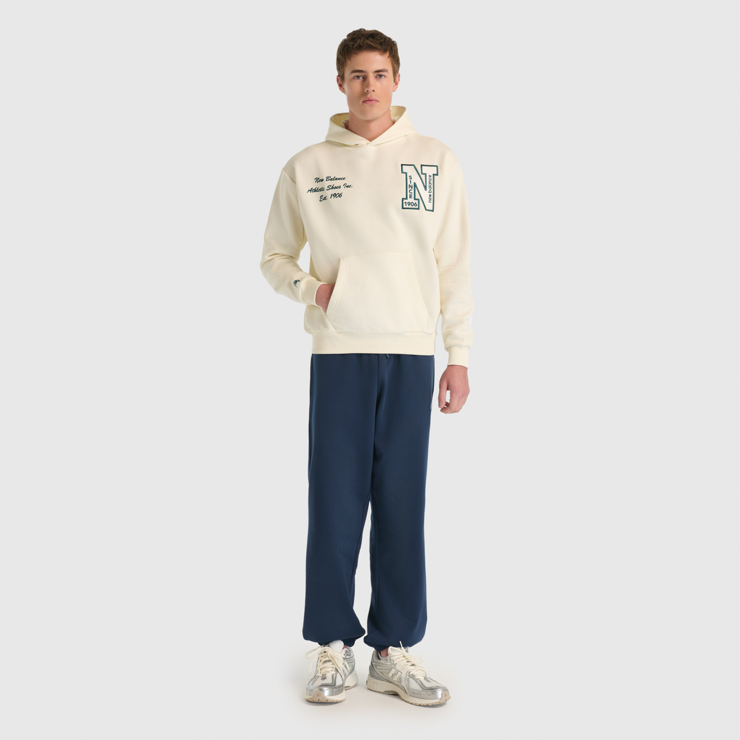 New Balance UNH3534 Bej Unisex Sweatshirt - Bej