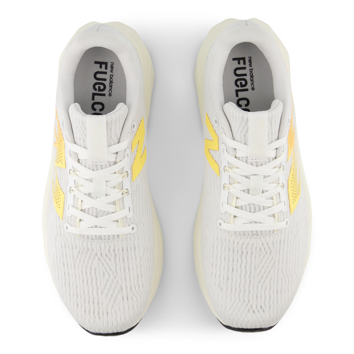 New Balance FuelCell Propel V5 Beyaz Kadın Koşu Ayakkabı WFCPRCF5 - Beyaz