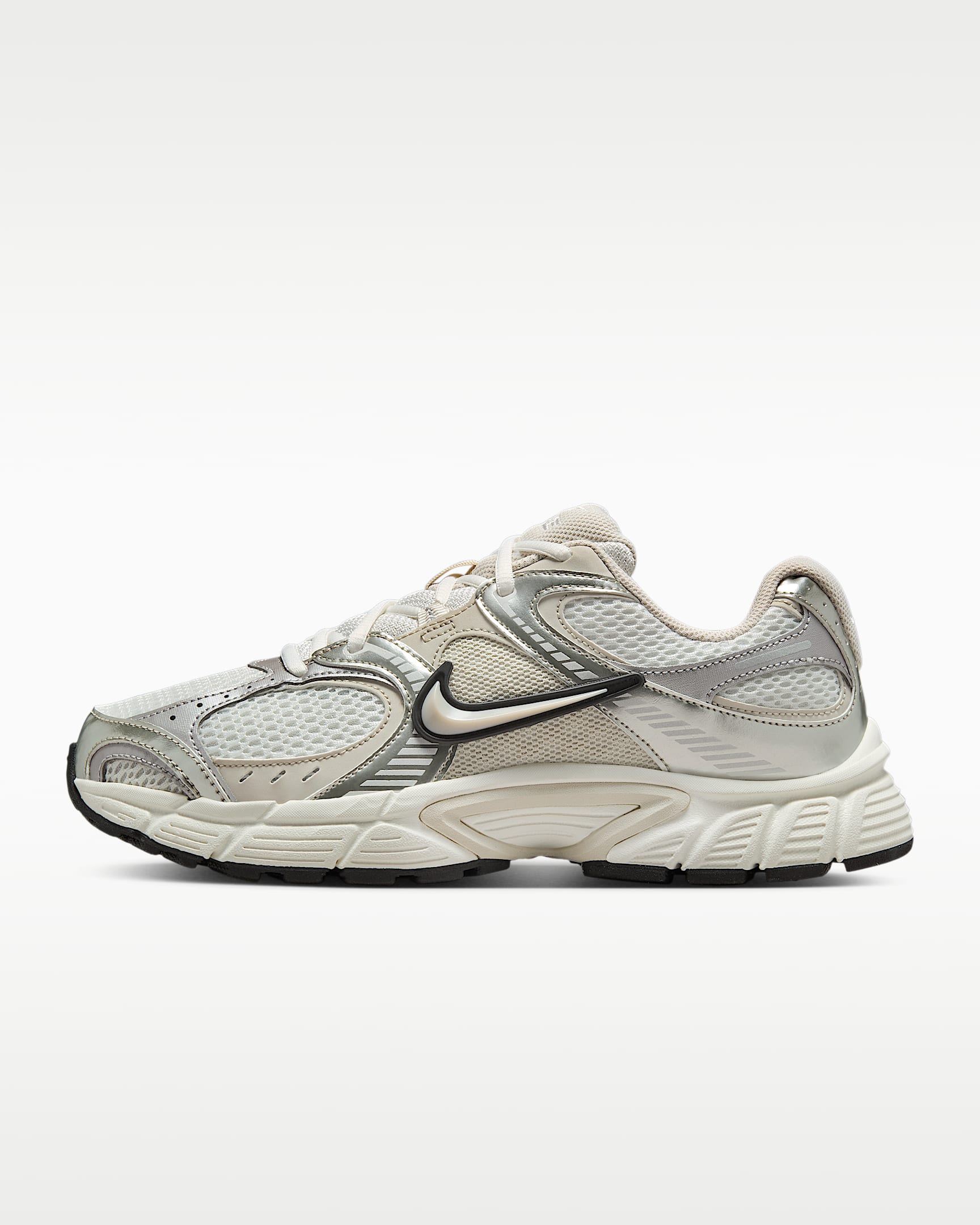 Nike V5 RNR Yansıtıcı Tasarım Vurgulu Kadın Ayakkabısı - Summit White/Sail/Siyah/Light Orewood Brown