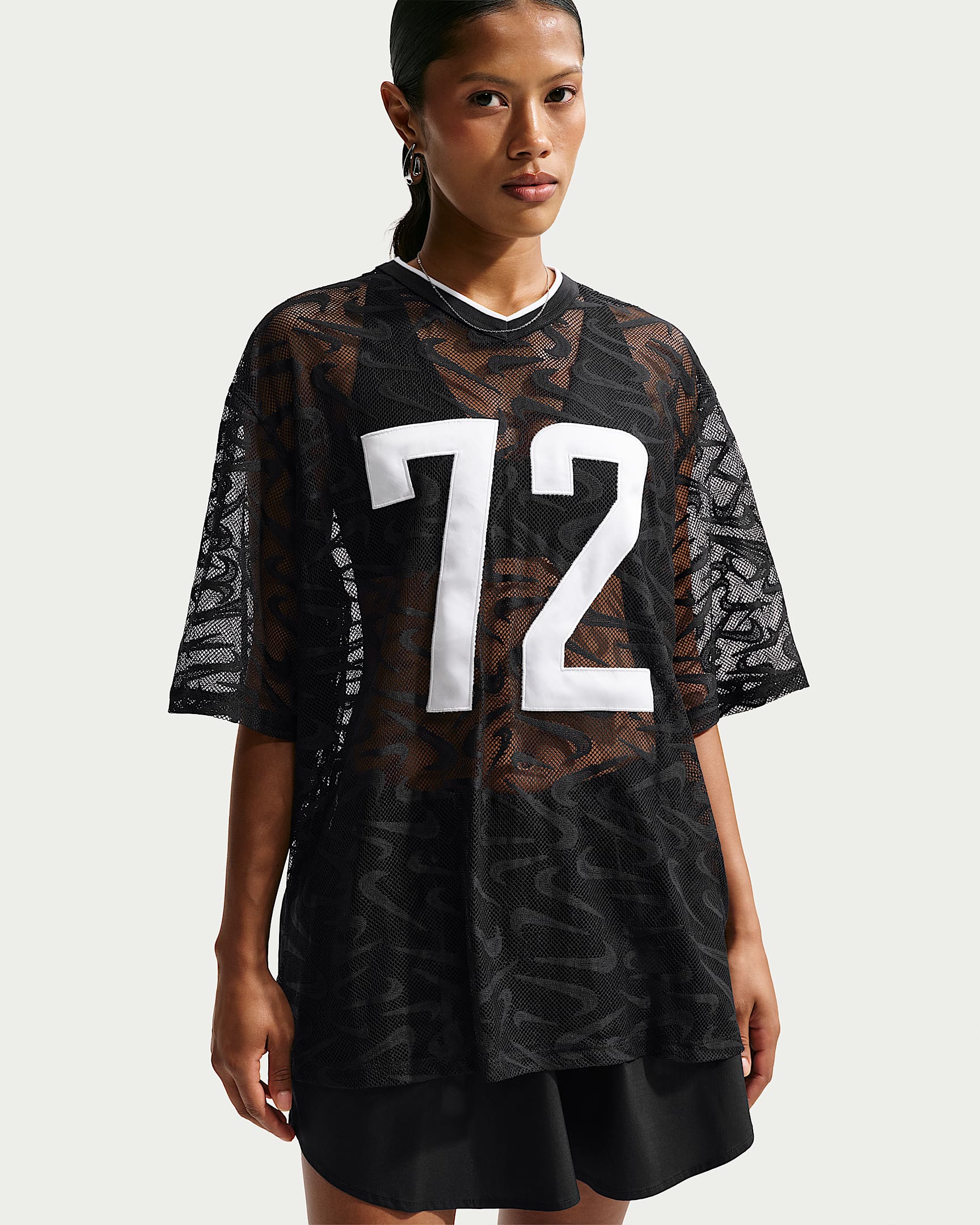 Nike Sportswear Chill Lace Bol Kesimli Kadın Forması - Siyah/Beyaz/Beyaz