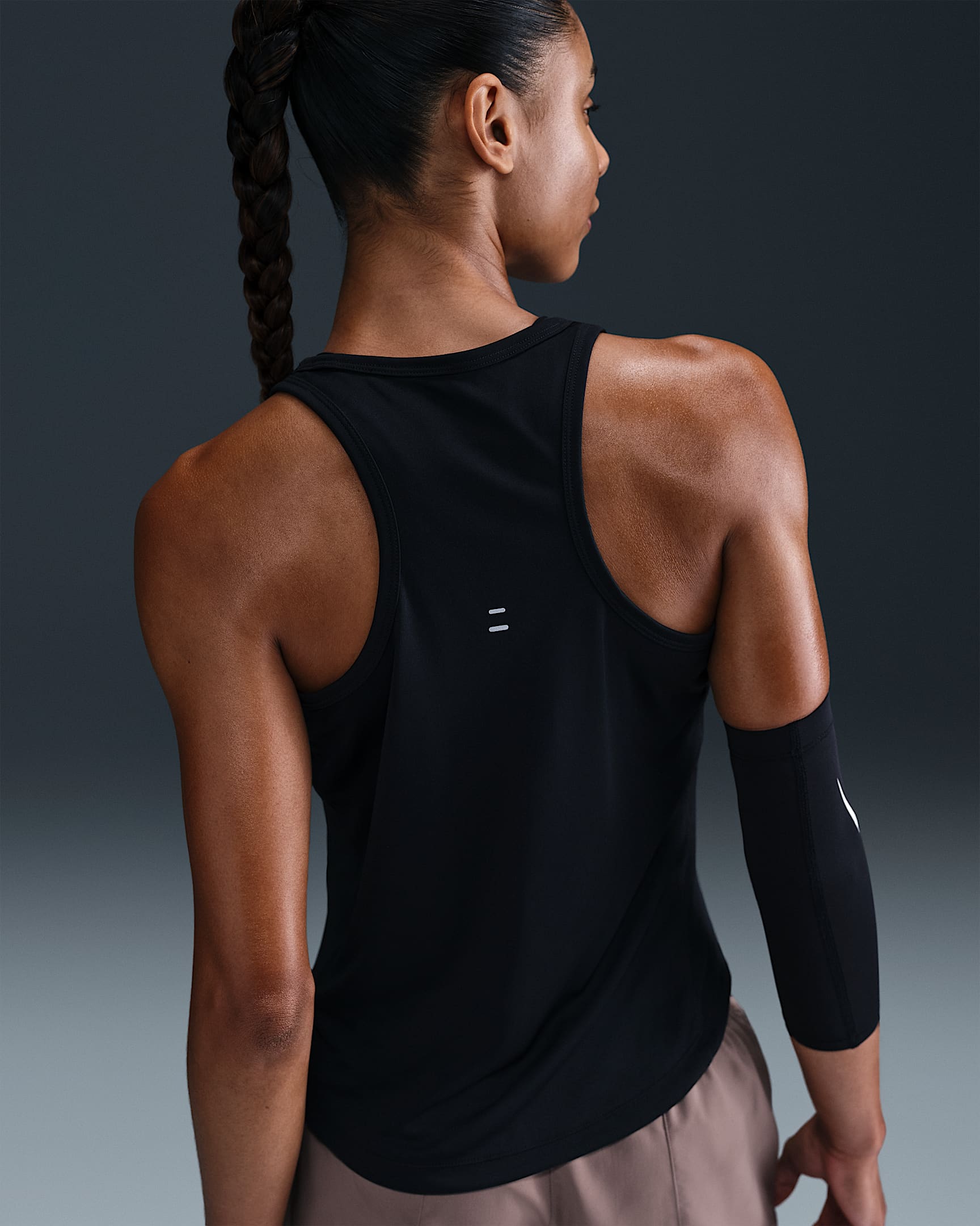 Nike Tempo Dri-FIT Kadın Koşu Atleti - Siyah