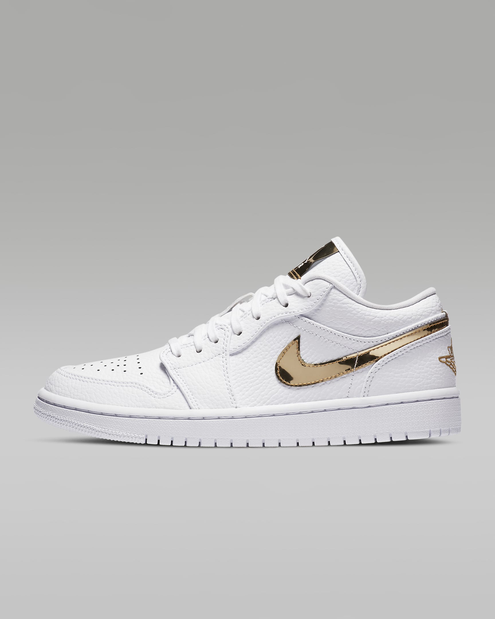 Air Jordan 1 Low SE Kadın Ayakkabısı - Beyaz/Beyaz/Metallic Gold