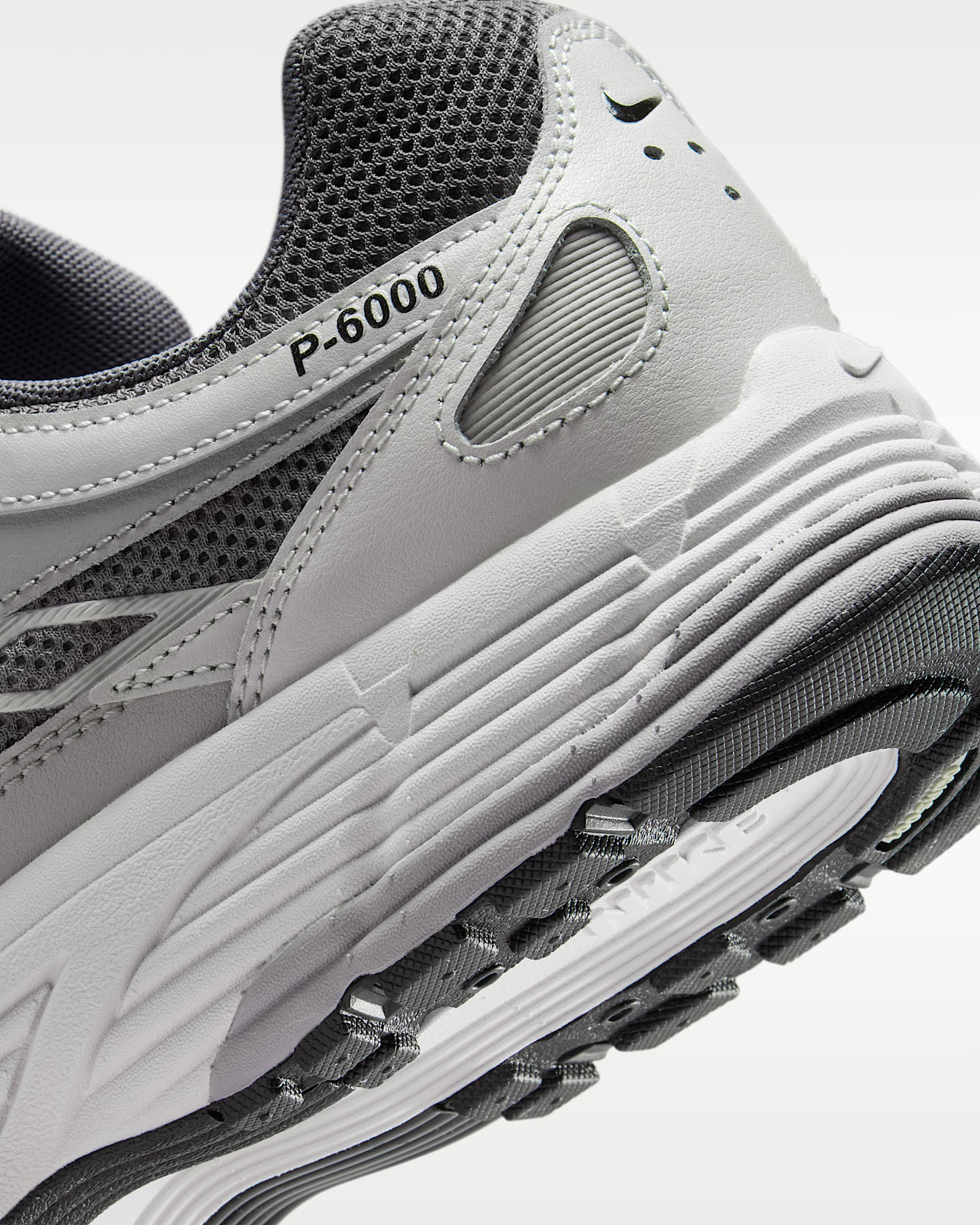 Nike P-6000 Ayakkabı - Atmosphere Grey/Pencil Point/Vast Grey/Siyah