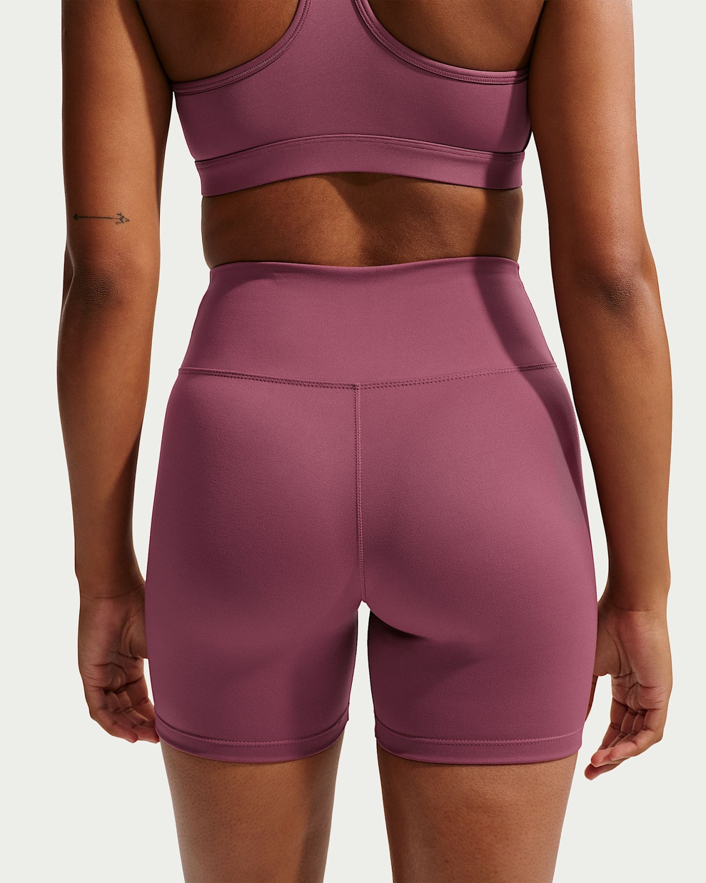 Nike One Yüksek Belli 13 cm Kadın Bisiklet Şortu - Pink Smoke/Beyaz