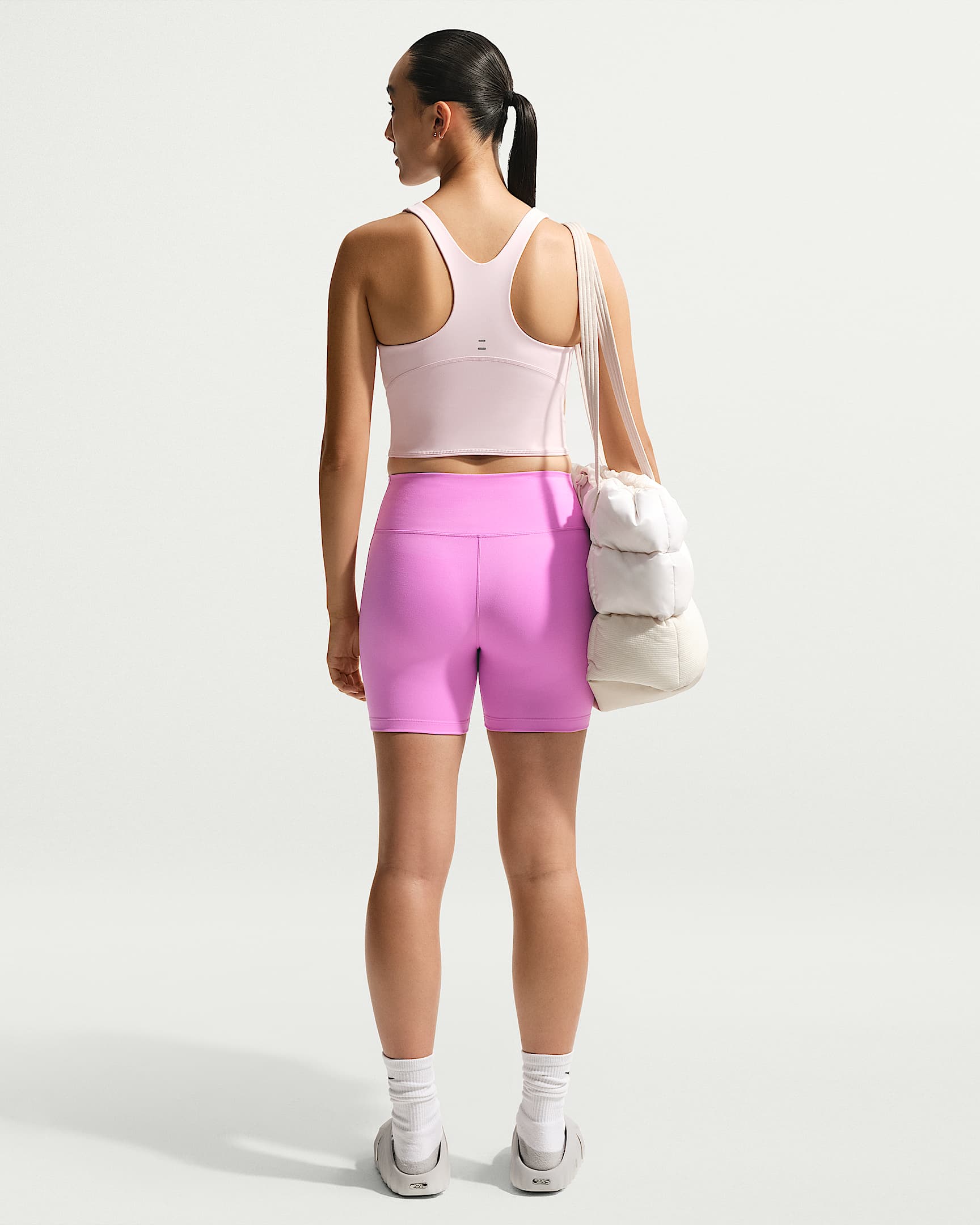 Nike One Yüksek Belli 13 cm Kadın Bisiklet Şortu - Light Magenta/Beyaz