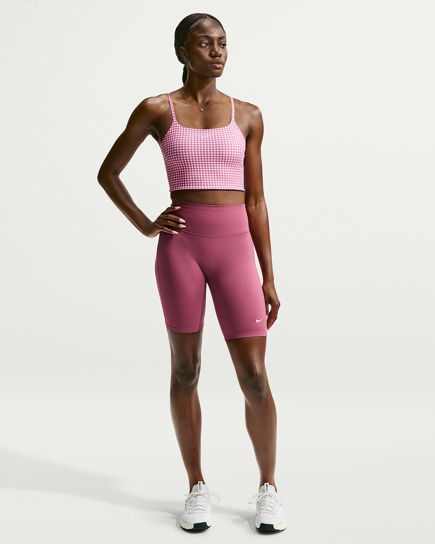 Nike One Yüksek Belli 20 cm Kadın Bisiklet Şortu - Pink Smoke/Beyaz
