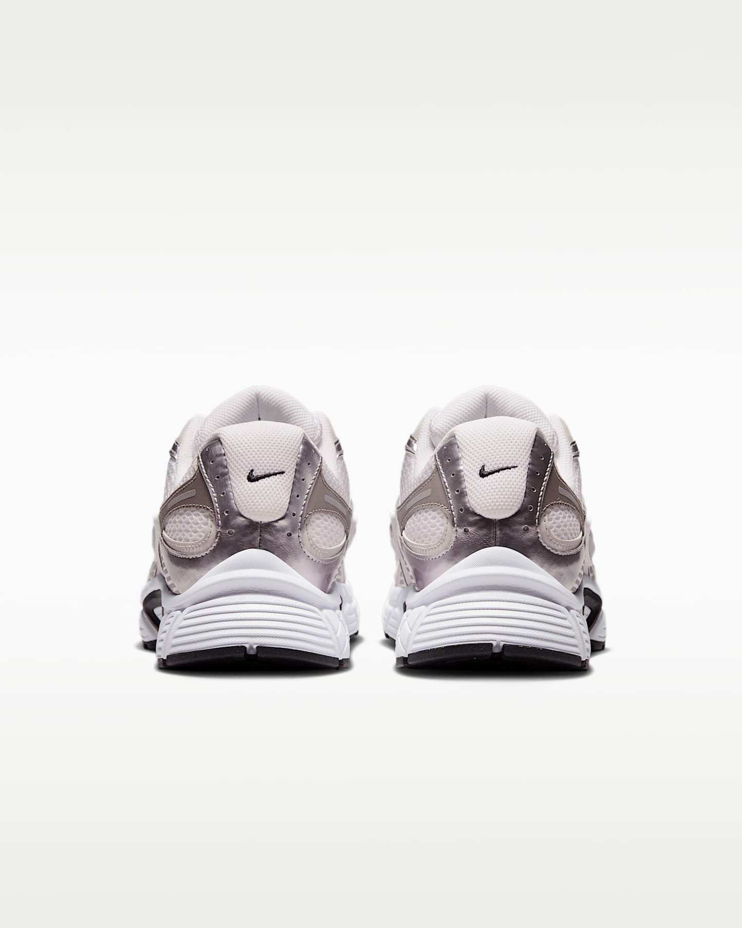Nike V5 RNR Erkek Ayakkabısı - Beyaz/Vast Grey/College Grey/Siyah