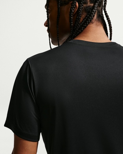 Nike Dri-FIT Erkek Antrenman Tişörtü - Siyah/Matte Silver