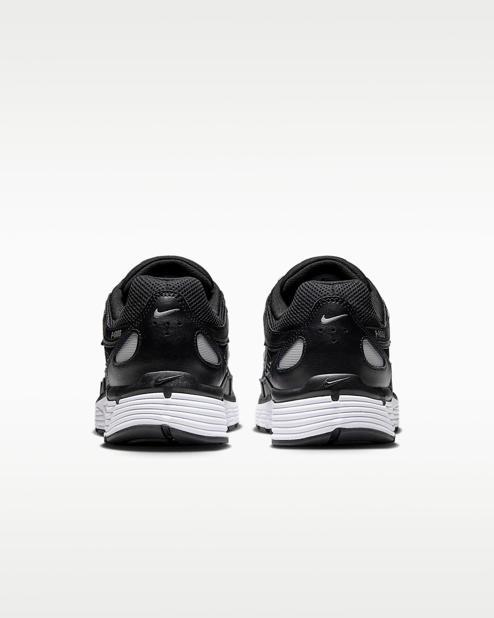 Nike P-6000 Ayakkabı - Siyah/Beyaz/Metallic Silver/Siyah
