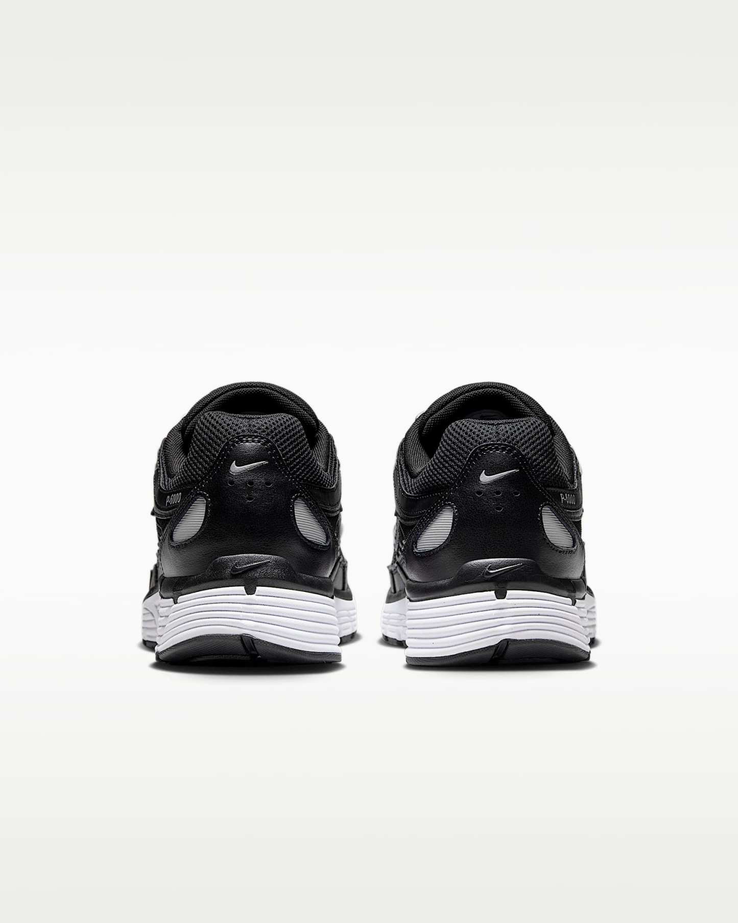 Nike P-6000 Ayakkabı - Siyah/Beyaz/Metallic Silver/Siyah