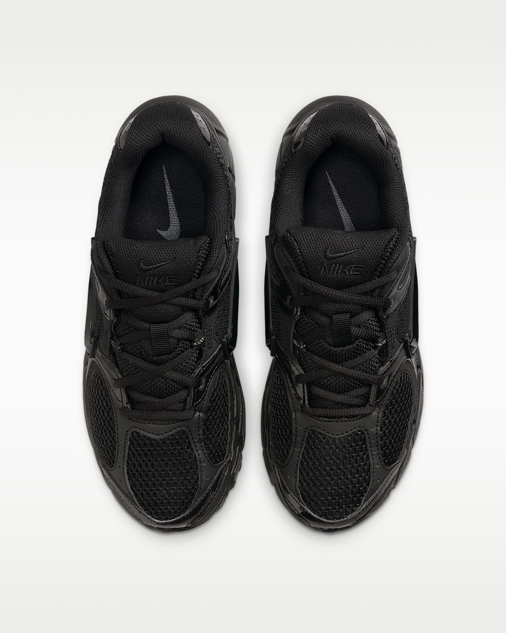Nike V5 RNR Yansıtıcı Tasarım Vurgulu Kadın Ayakkabısı - Siyah/Anthracite/Siyah