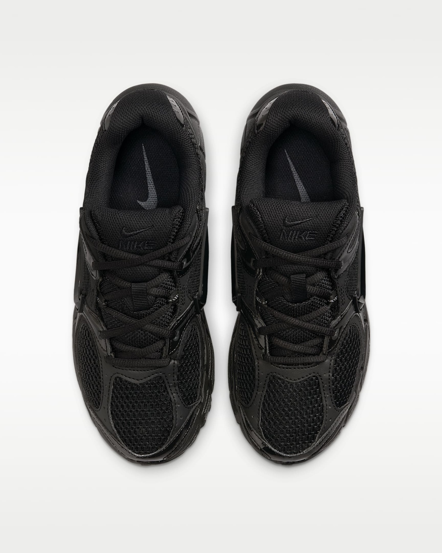 Nike V5 RNR Yansıtıcı Tasarım Vurgulu Kadın Ayakkabısı - Siyah/Anthracite/Siyah