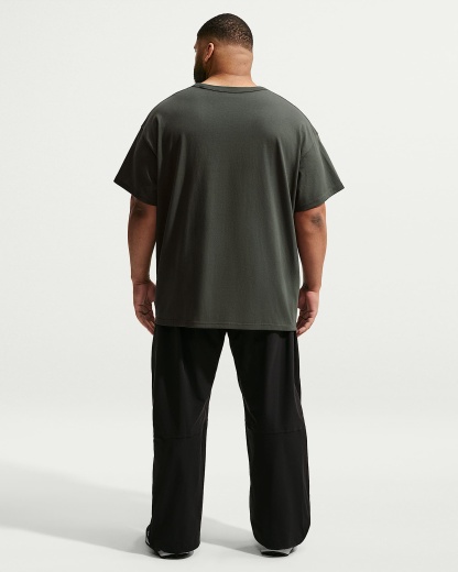 Nike Sportswear Premium Essentials Erkek Tişörtü - Newsprint