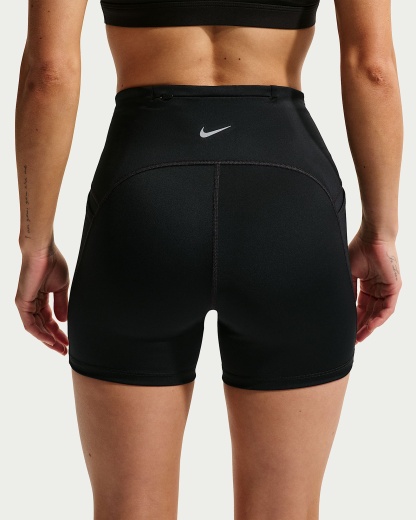 Nike Swift Yüksek Belli 10 cm Sıkı Kesimli Cepli Kadın Koşu Şortu - Siyah