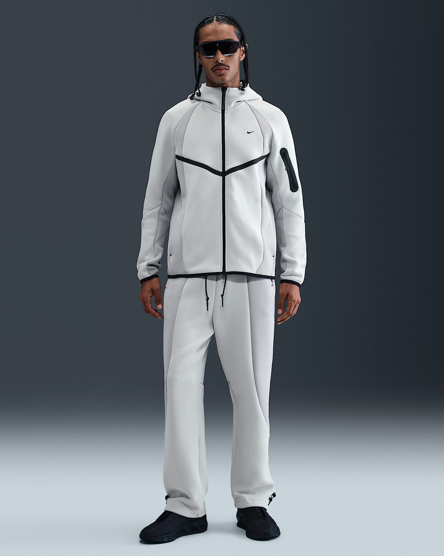 Nike Tech Renk Bloklu Açık Paçalı Fleece Erkek Eşofman Altı - Light Silver/Light Smoke Grey/Siyah