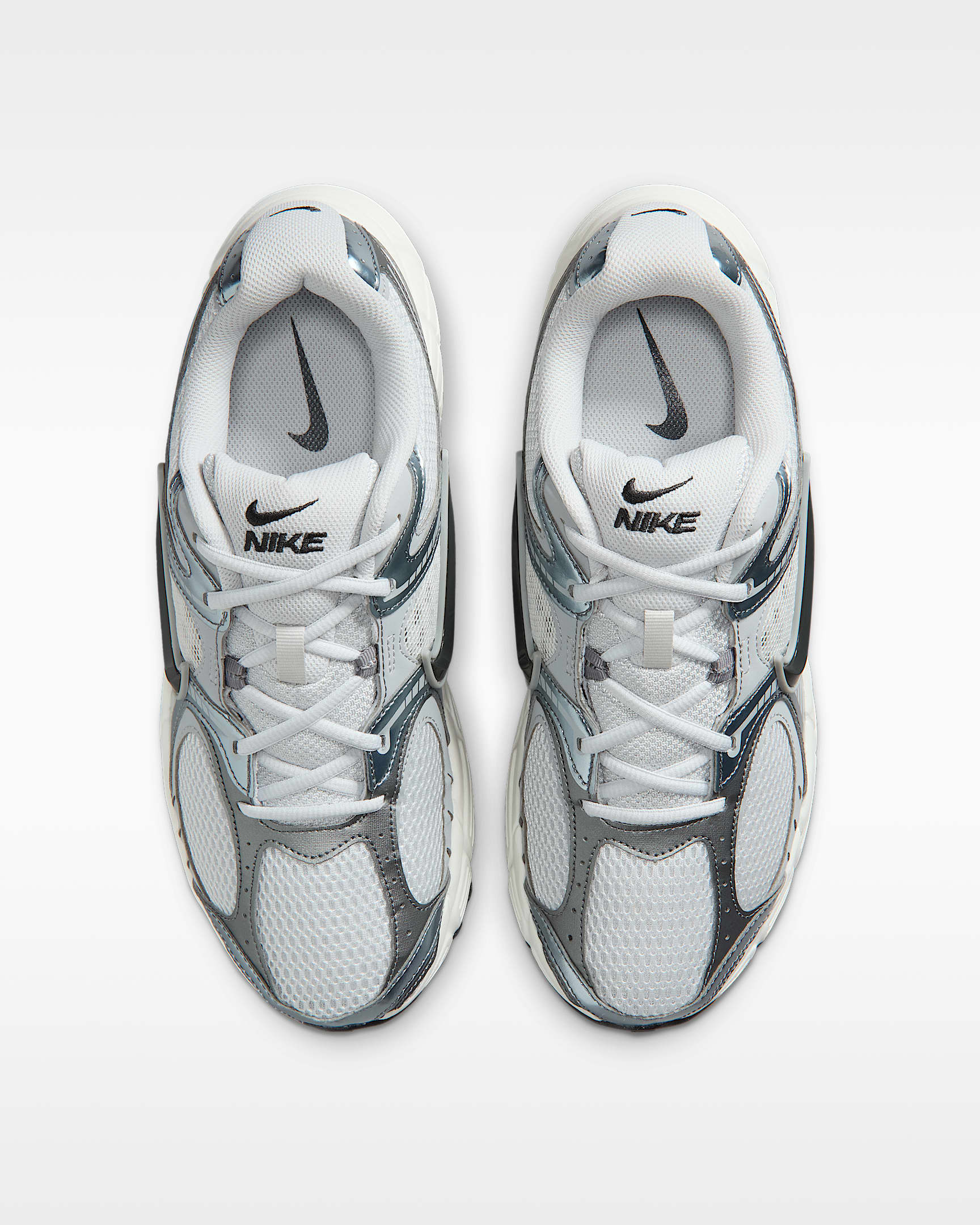 Nike V5 RNR Erkek Ayakkabısı - Photon Dust/Smoke Grey/Light Smoke Grey/Dark Smoke Grey