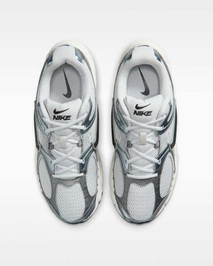 Nike V5 RNR Erkek Ayakkabısı - Photon Dust/Smoke Grey/Light Smoke Grey/Dark Smoke Grey