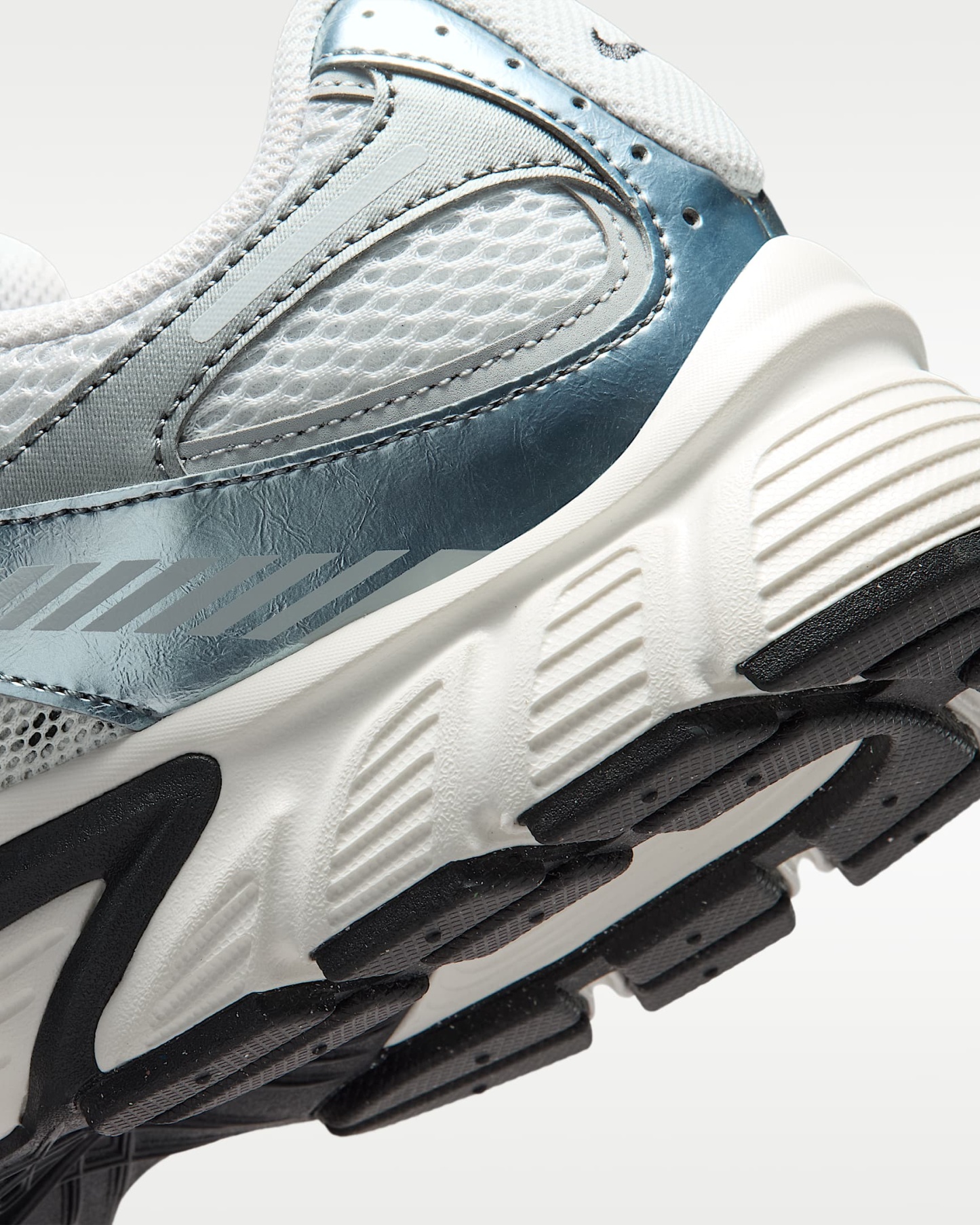 Nike V5 RNR Erkek Ayakkabısı - Photon Dust/Smoke Grey/Light Smoke Grey/Dark Smoke Grey