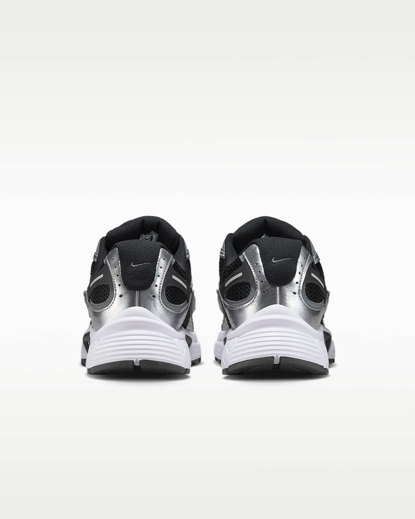 Nike V5 RNR Erkek Ayakkabısı - Siyah/Anthracite/Smoke Grey/Siyah
