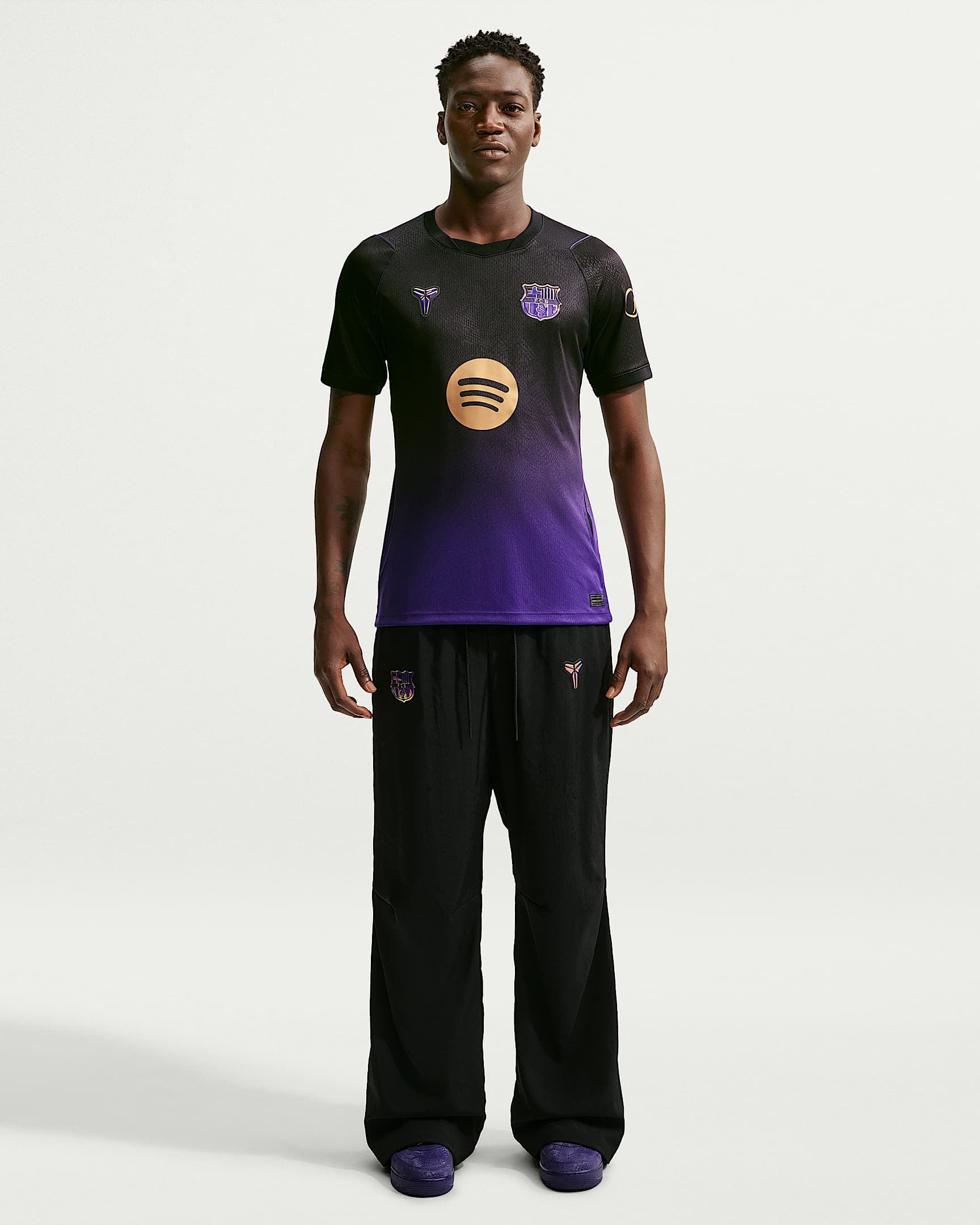 FC Barcelona 2026/27 Stadyum Deplasman Kobe Dri-FIT Erkek Futbol Taraftar Forması - Field Purple/Field Purple/Siyah/Metallic Gold