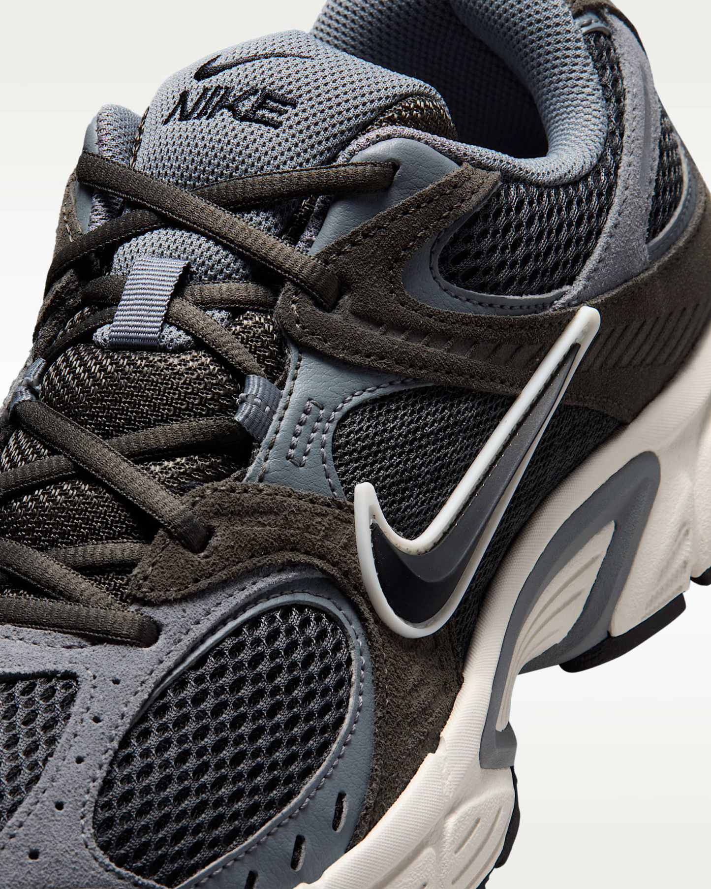 Nike V5 RNR Suede Erkek Ayakkabısı - Anthracite/Cool Grey/Newsprint/Siyah