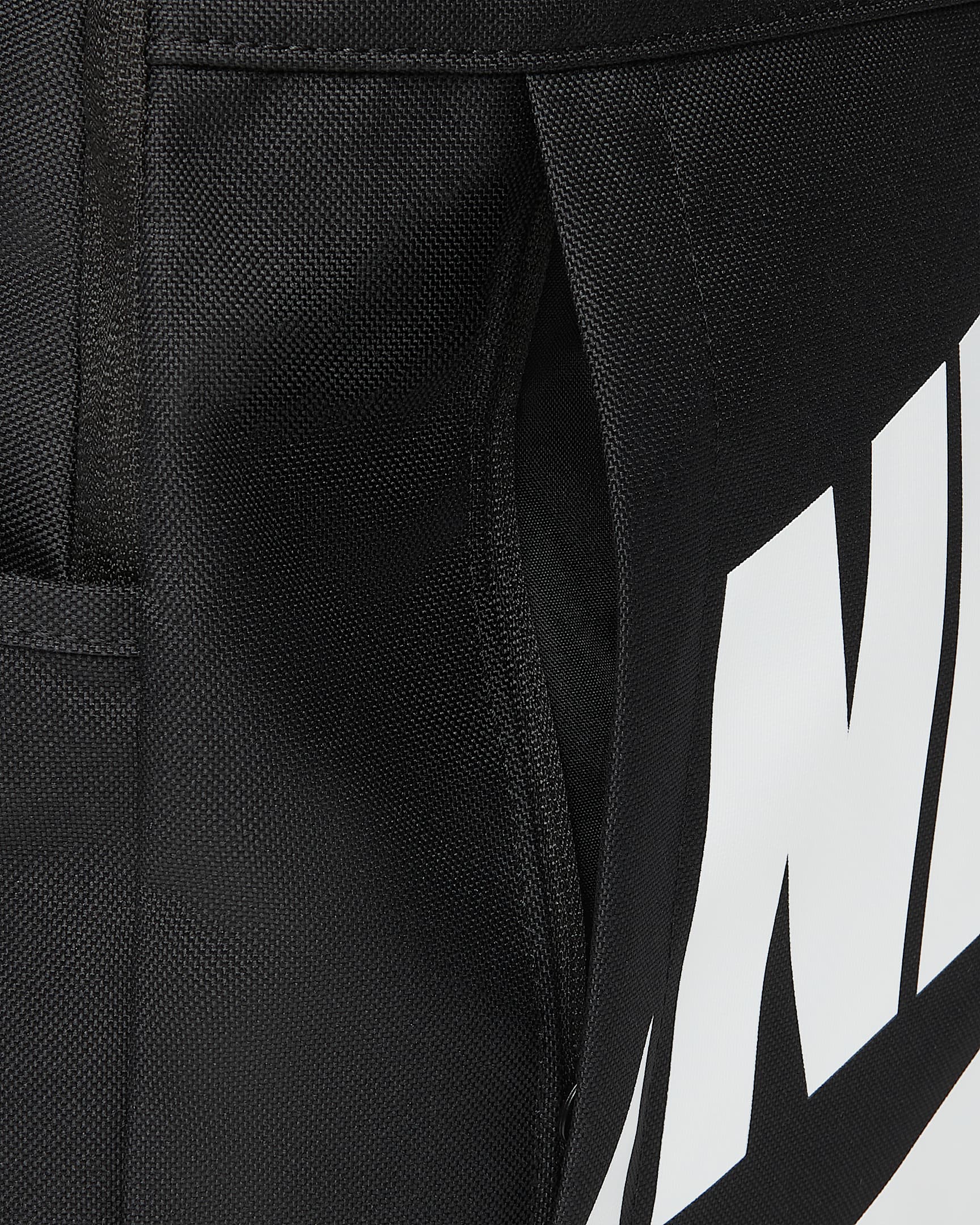 Nike Sırt Çantası (21 L) - Siyah/Siyah/Beyaz