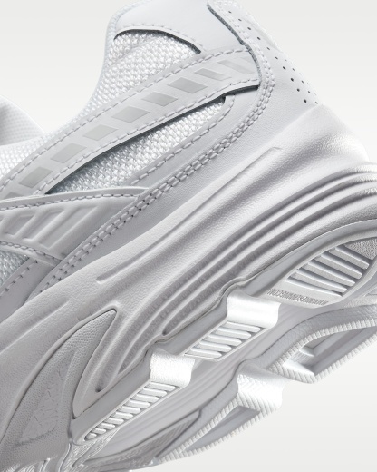 Nike Initiator Kadın Ayakkabısı - Beyaz/Photon Dust/Metallic Silver