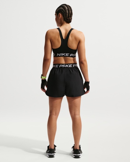 Nike Pro 2'si 1 Arada Kadın Şortu - Siyah/Beyaz