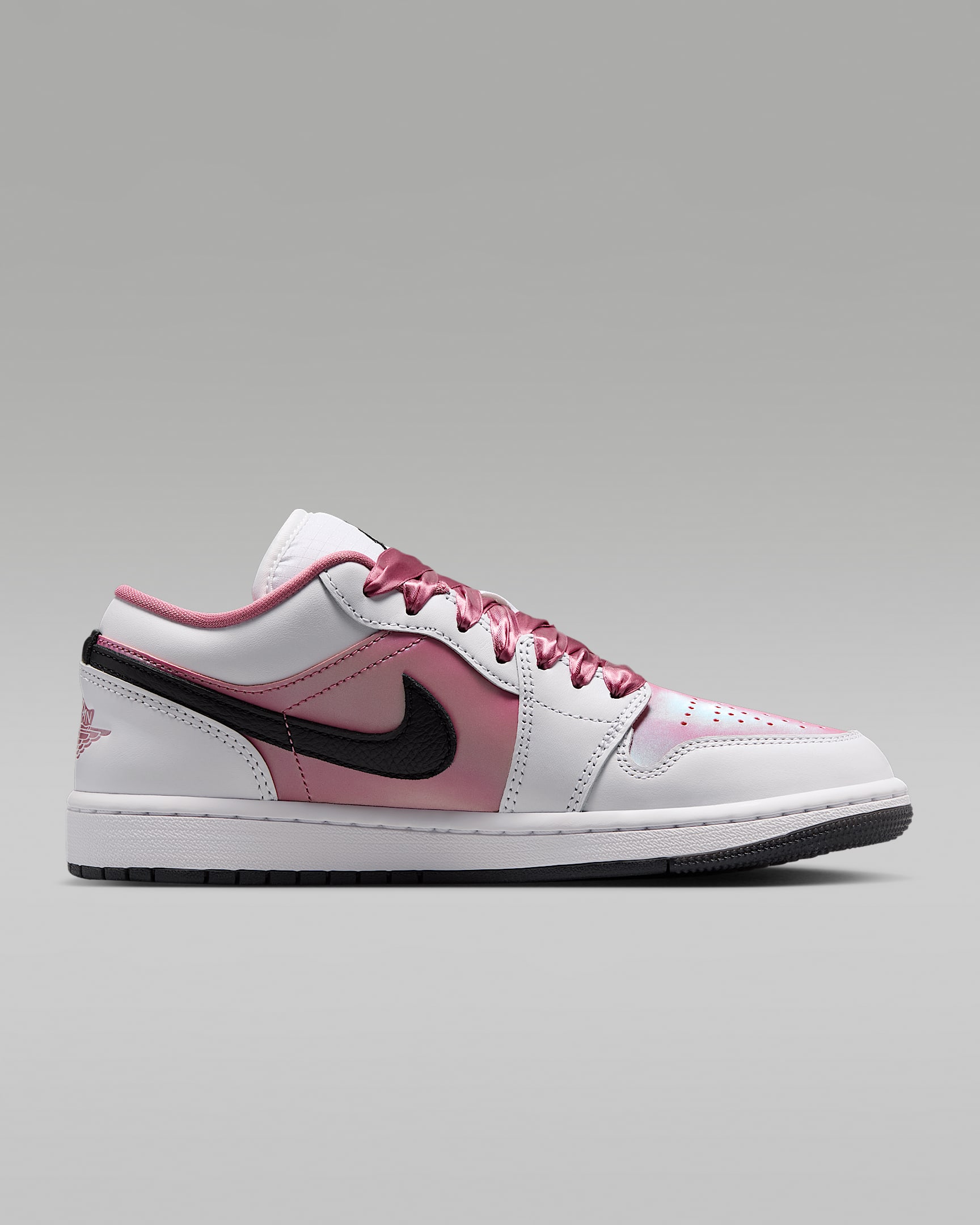Air Jordan 1 Low SE Kadın Ayakkabısı - Beyaz/Siyah/Desert Berry