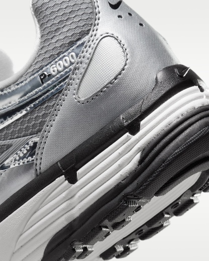 Nike P-6000 Ayakkabı - Metallic Silver/Sail/Siyah/Metallic Silver