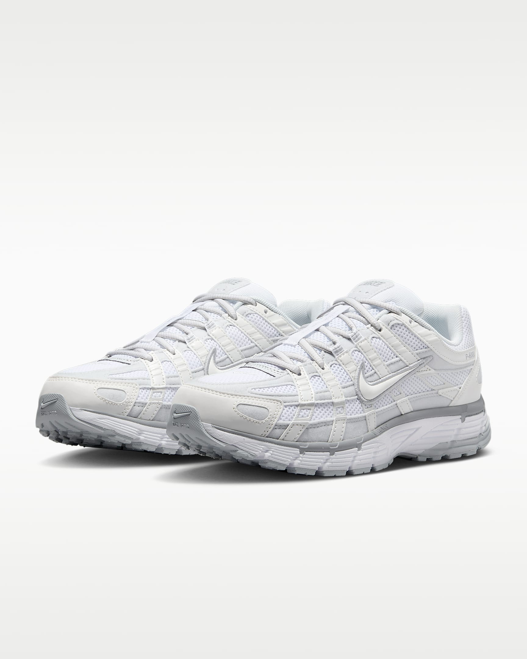 Nike P-6000 Kadın Ayakkabısı - Metallic Summit White/Pure Platinum/Wolf Grey/Beyaz