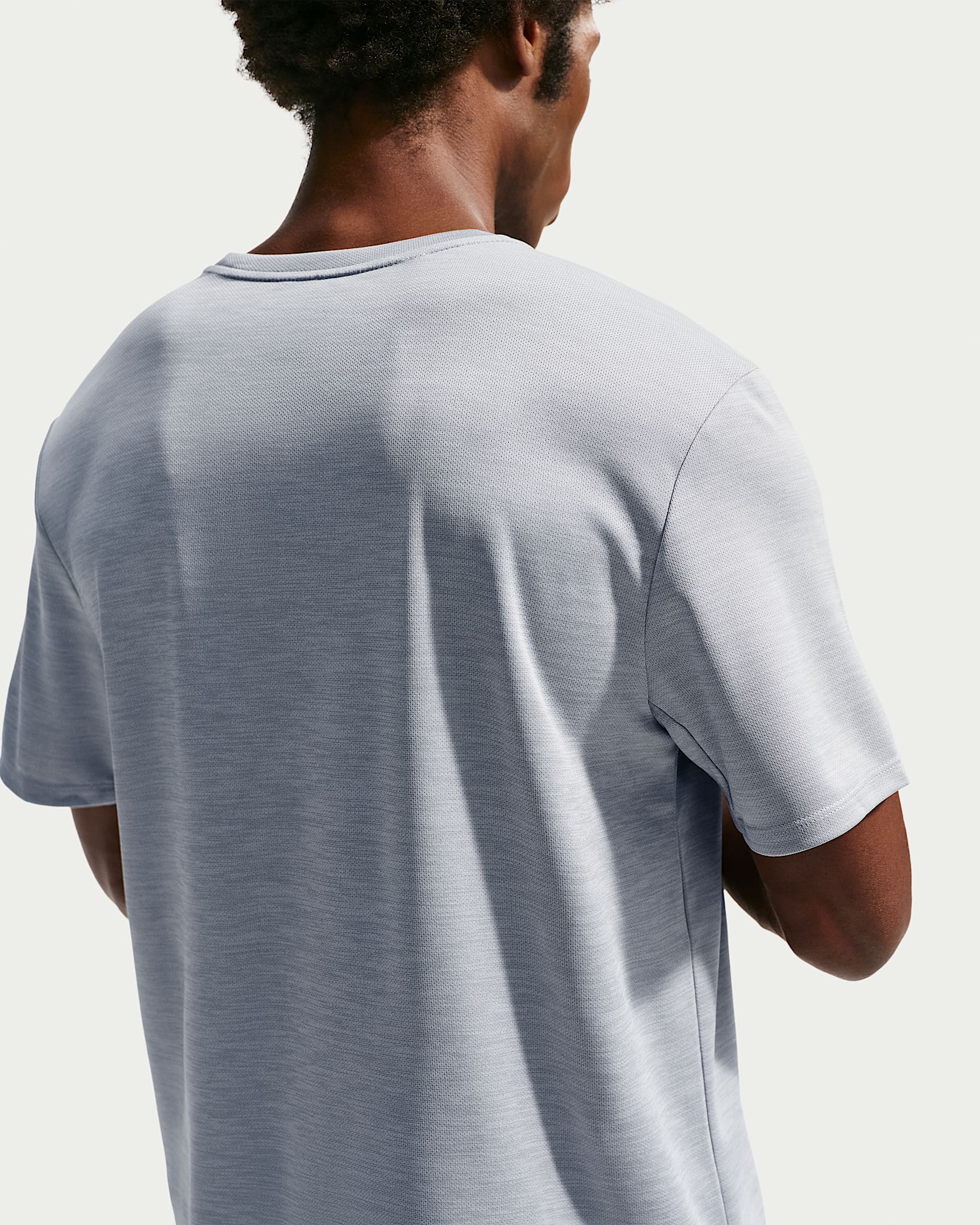 Nike Miler Dri-FIT Kısa Kollu Erkek Koşu Üstü - Grey Fog/Particle Grey/Heather