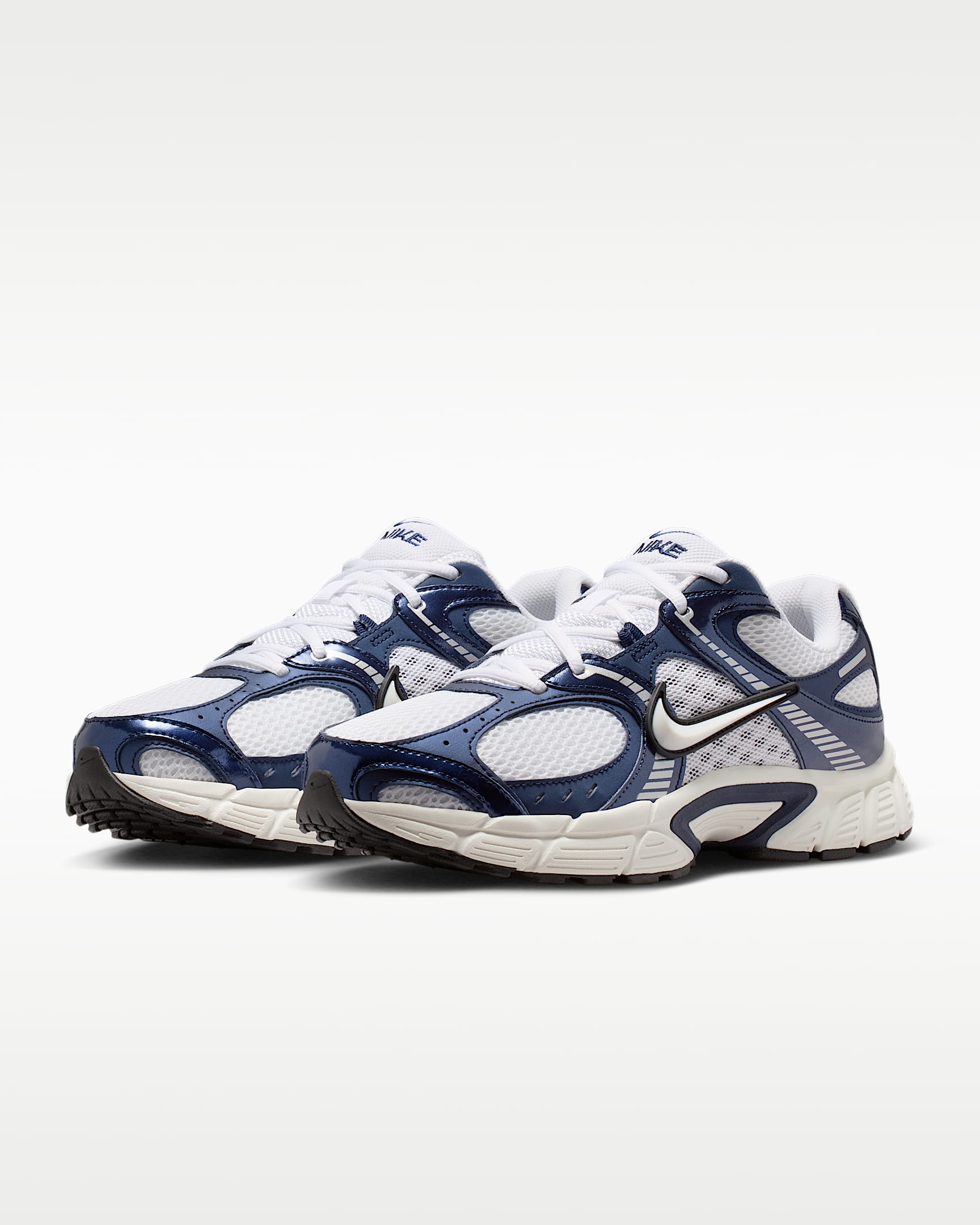 Nike V5 RNR Erkek Ayakkabısı - Beyaz/Midnight Navy/Metallic Silver/Beyaz