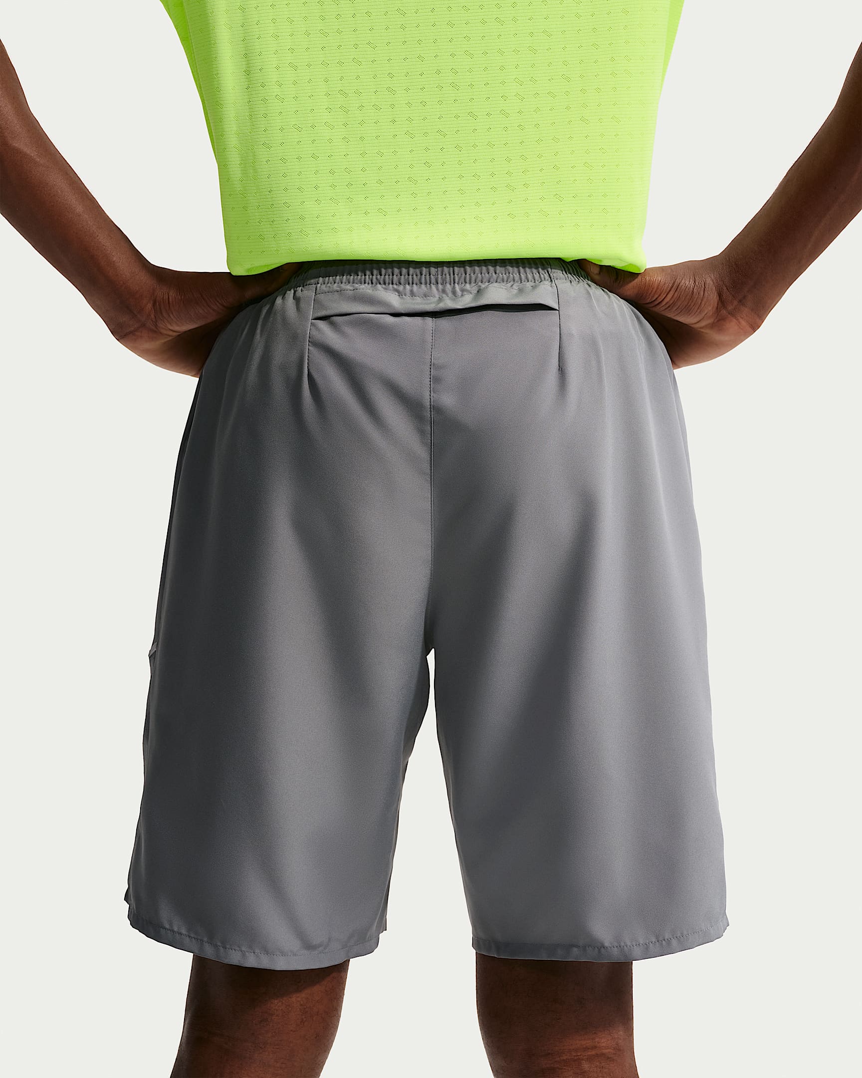 Nike Miler Dri-FIT 23 cm Astarsız Erkek Koşu Şortu - Smoke Grey/Smoke Grey