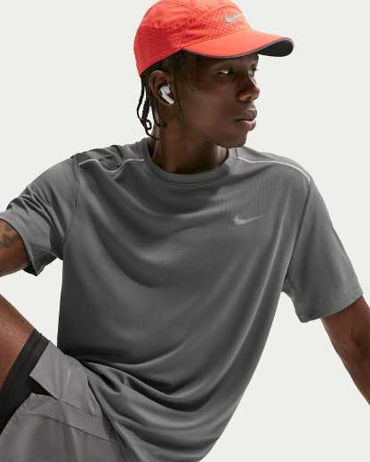Nike Miler Dri-FIT Kısa Kollu Erkek Koşu Üstü - Smoke Grey/Iron Grey