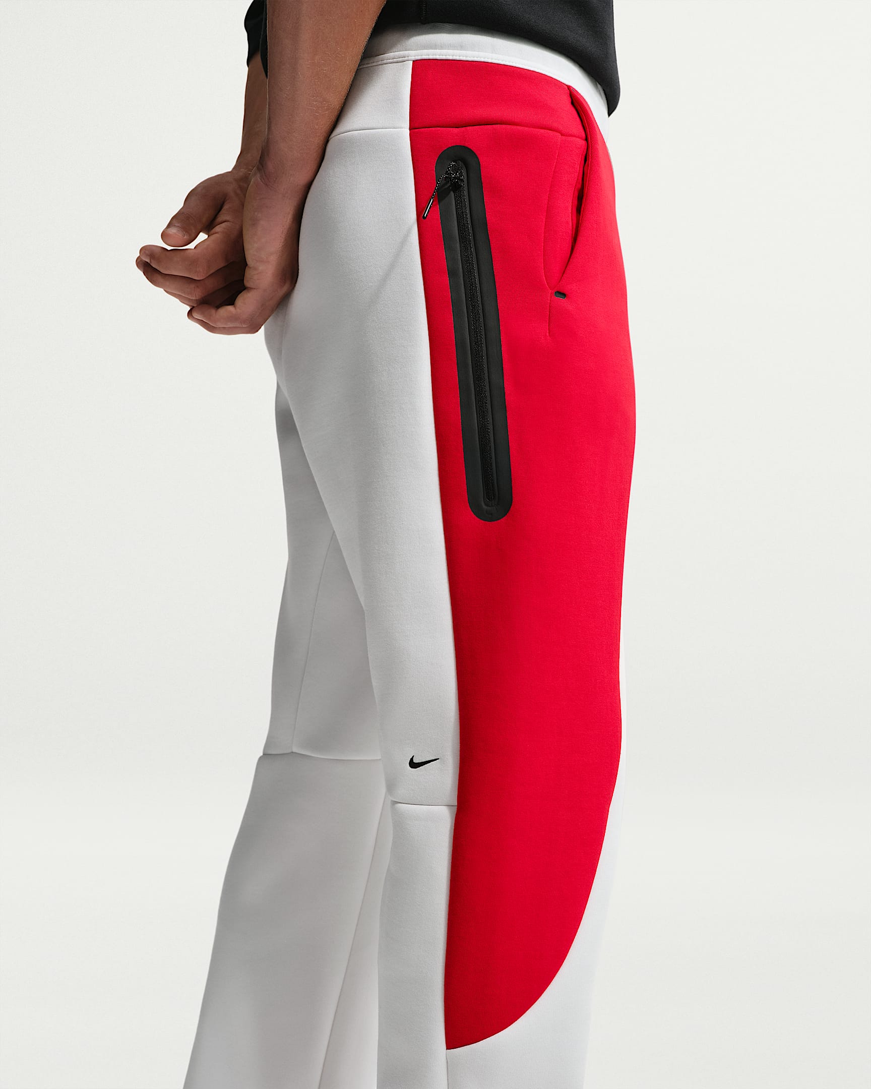 Nike Tech Renk Bloklu Açık Paçalı Fleece Erkek Eşofman Altı - Summit White/University Red/Siyah