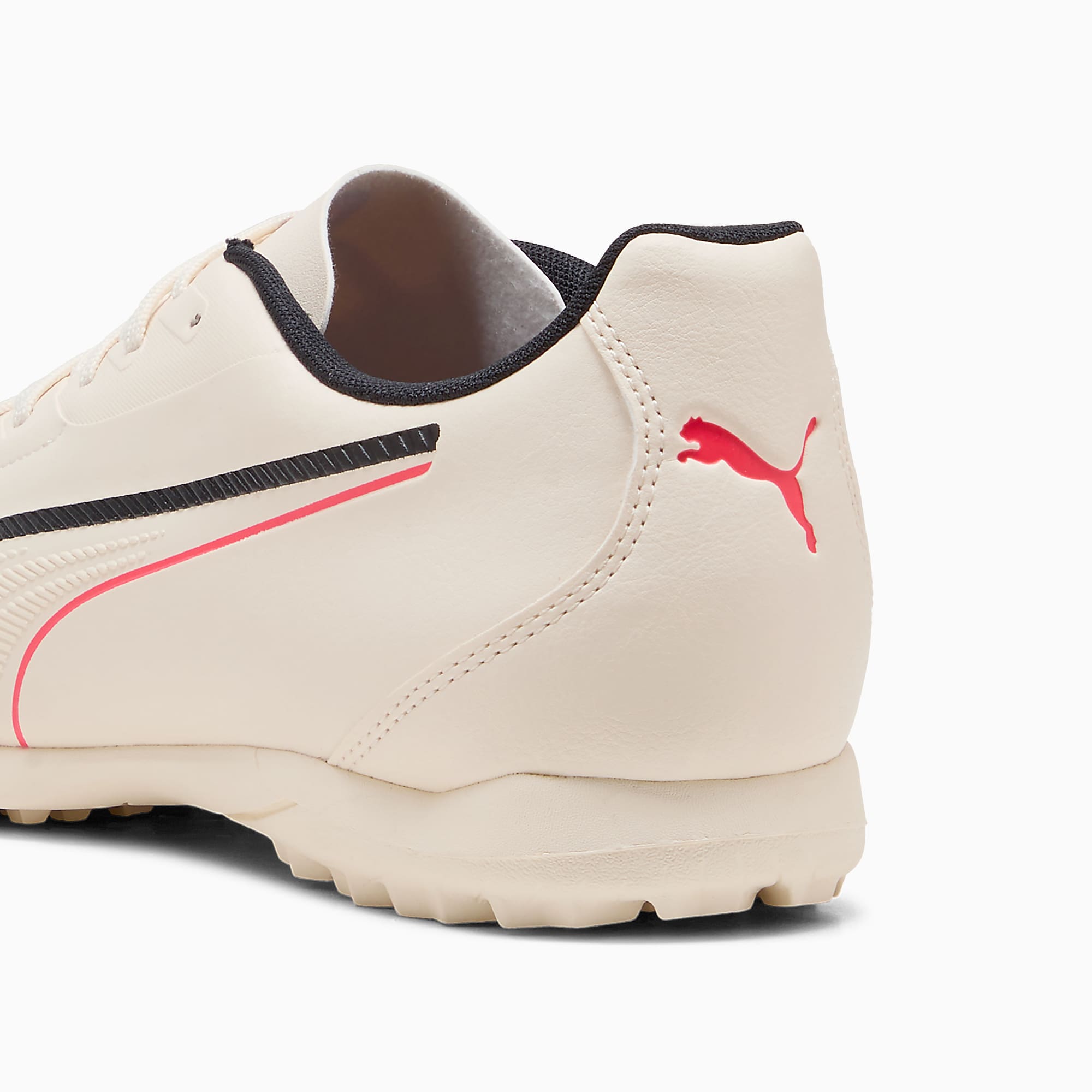 KING 20 PLAY TT UNISEX Krampon - Sugared Almond-PUMA Black-Ultra Red - 109361_01 - Görsel 3