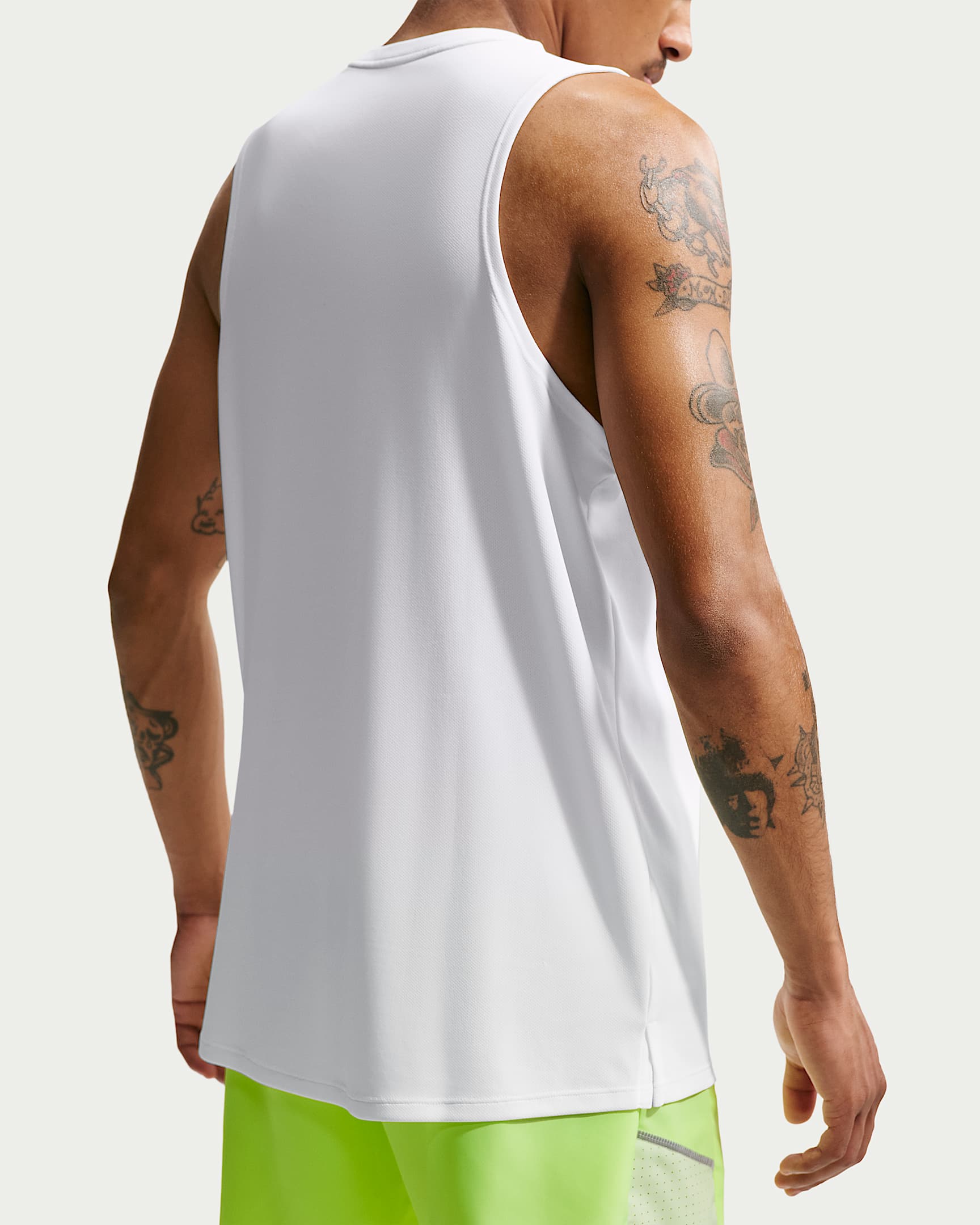 Nike Miler Dri-FIT Erkek Koşu Atleti - Beyaz