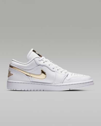 Air Jordan 1 Low SE Kadın Ayakkabısı - Beyaz/Beyaz/Metallic Gold