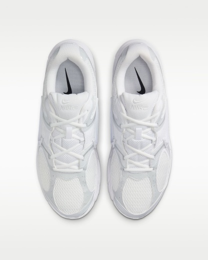 Nike V5 RNR Erkek Ayakkabısı - Beyaz/Siyah/Metallic Silver/Beyaz